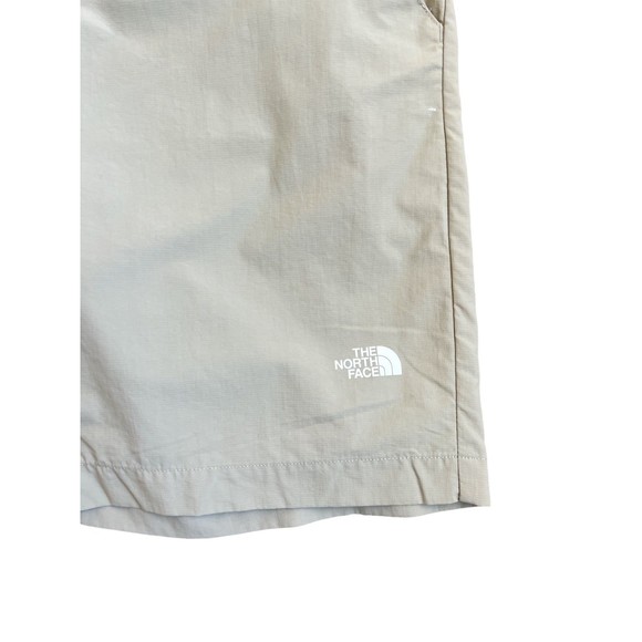 The North Face Men’s 34 Lightweight Nylon Shorts Beige - Picture 4 of 8